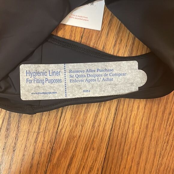 Tulum The Cheeky Tulum One Piece Swimsuit Black size M NWT - Picture 4 of 7